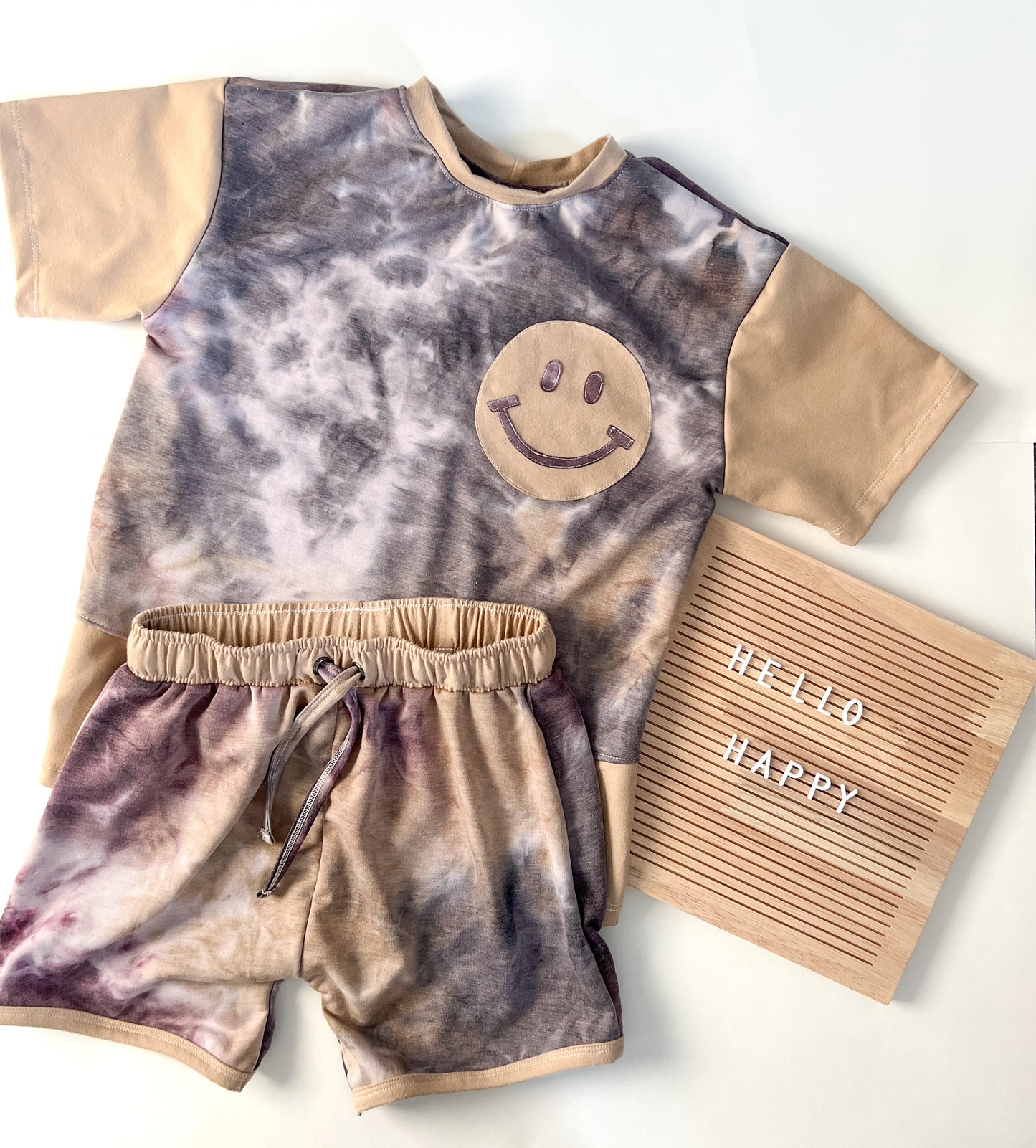 All day play shorts - tie dye
